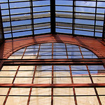 "Voltei-me agora para a esquerda,"