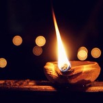 Flamboyant Flame 😉 #goodnight #lamps #lights #flame #bokeh #celebration #diwali #comingsoon #sonya6300 #beautiful #katibihu #assamese #culture #tradition #bestwishes