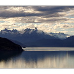 Cr&eacute;puscule sur le lac Carrera / Patagonie