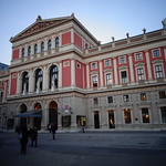 Wien, 1. Bezirk, Gesellschaft der Musikfreunde (societ&agrave; degli amici della musica, sociedad de los amigos de la m&uacute;sica, soci&eacute;t&eacute; des amis de la musique, society of the friends of music), B&ouml;sendorferstra&szlig;e/Dumbastra&szlig;e/Musikvereinsplatz/Karlsplatz