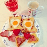 Valentines Day Breakfast. One for the guys. Spoil your Valentine with this simple Romantic Breakfast in Bed another fantastic Cheekyricho Youtube breakfast idea http://youtu.be/S9BXO3HBBuo