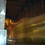 1999-01 Thailand Bangkok Wat Pho reclining Buddha 4