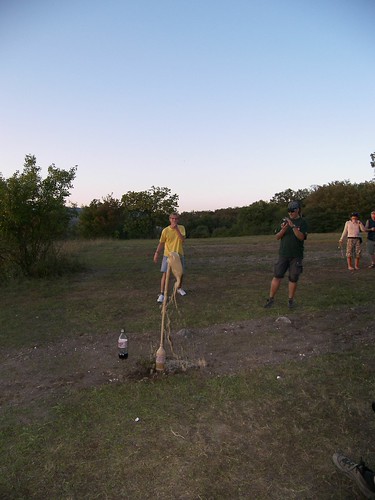 A második visszafogottabb...