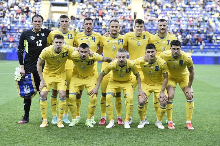 Футбол Украина Сегодня - Sbornaya Ukrainy Po Futbolu Segodnya V Kieve Sygraet Protiv Portugalii Match Otbora Na Evro 2020 Novosti Zikua Tv - 11.11.2021 · сегодня сборная украины сыграла вничью с болгарией в товарищеском мате в одессе.