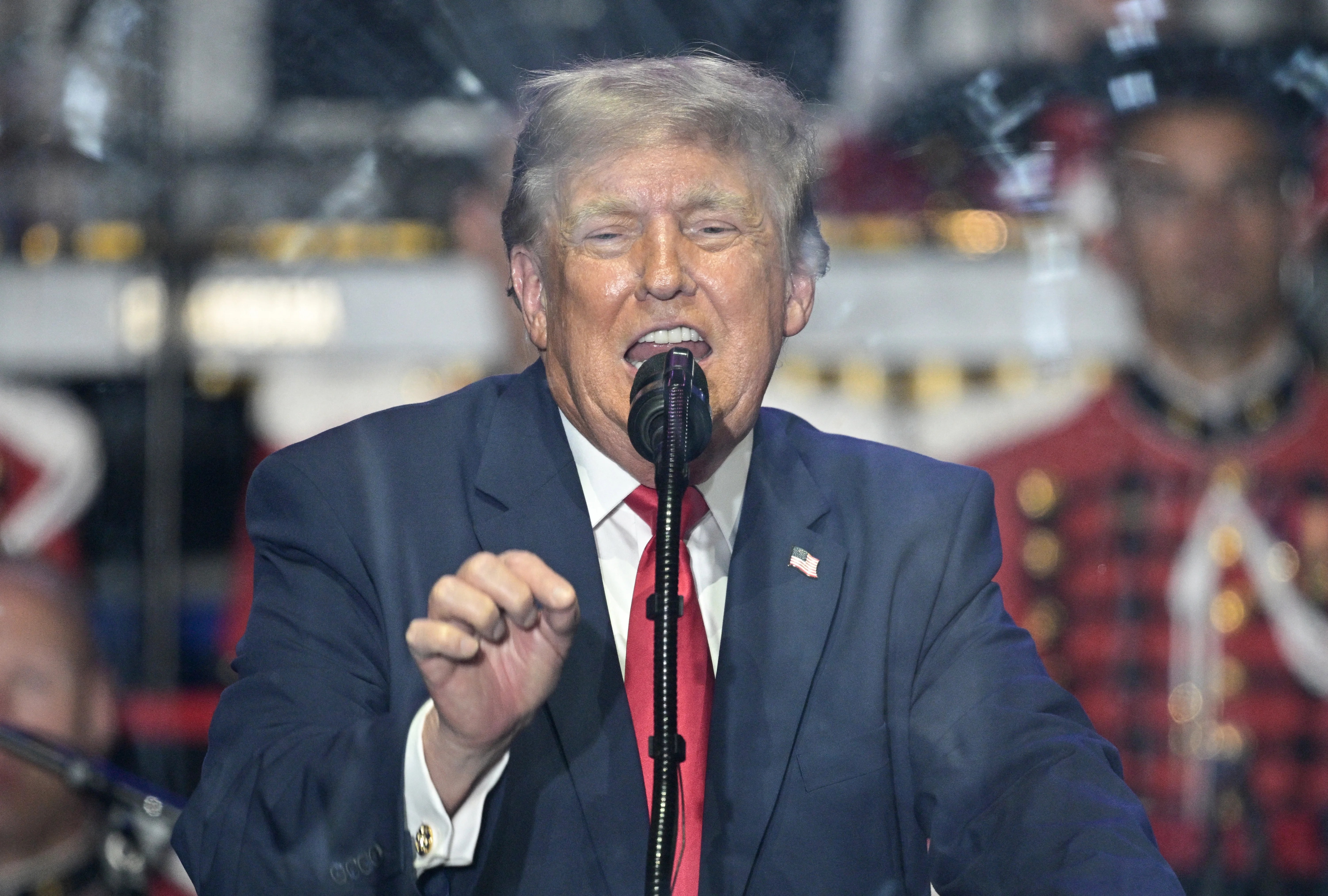 Oil Prices Plunge: Iran-US War Impact and Trump's Latest Stance (2026)