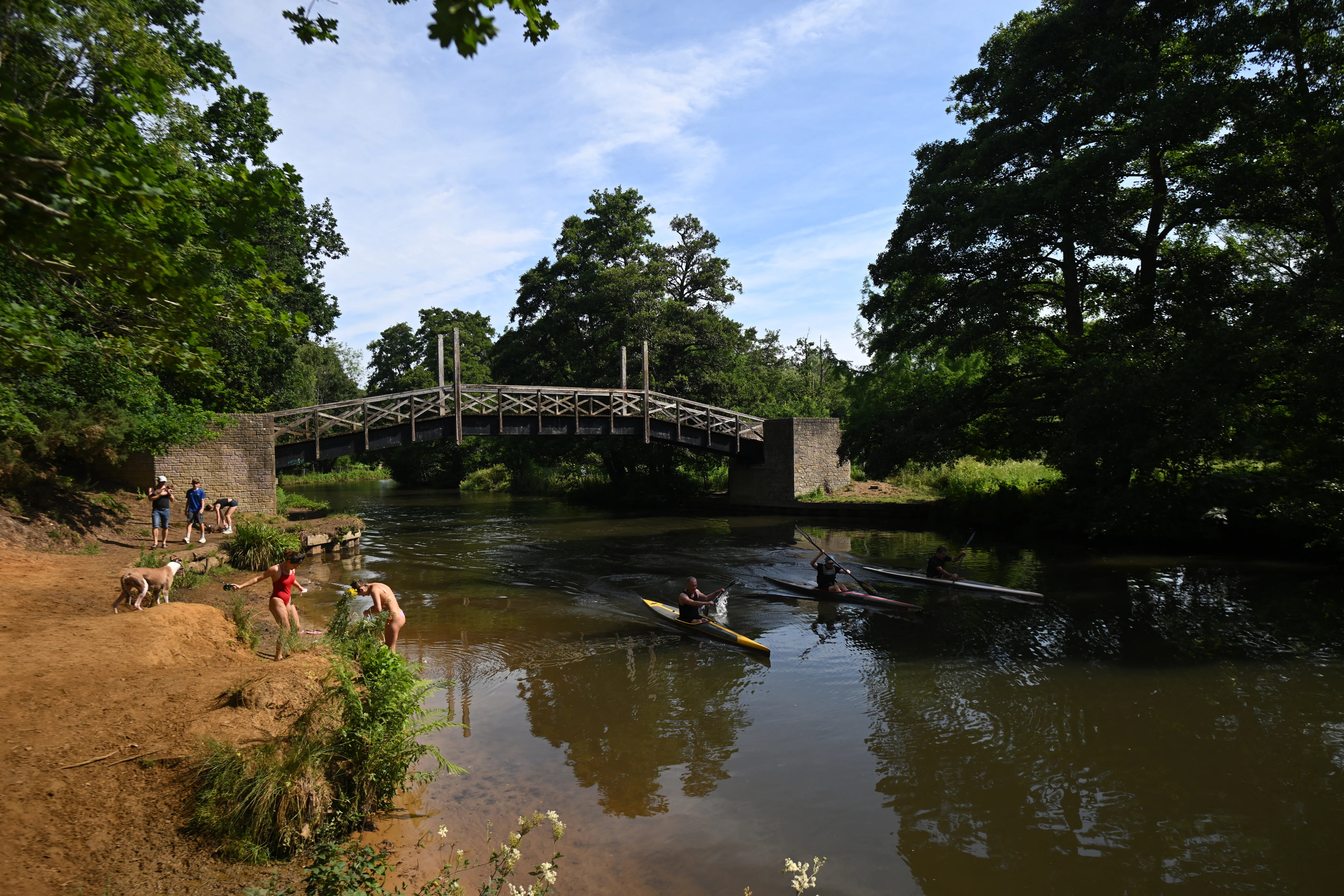 UK's Next Heatwave: 10 Days of Sizzling Temperatures Ahead (2026)