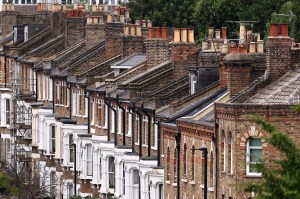 UK house prices rise for first time in months since breakout of Iran war