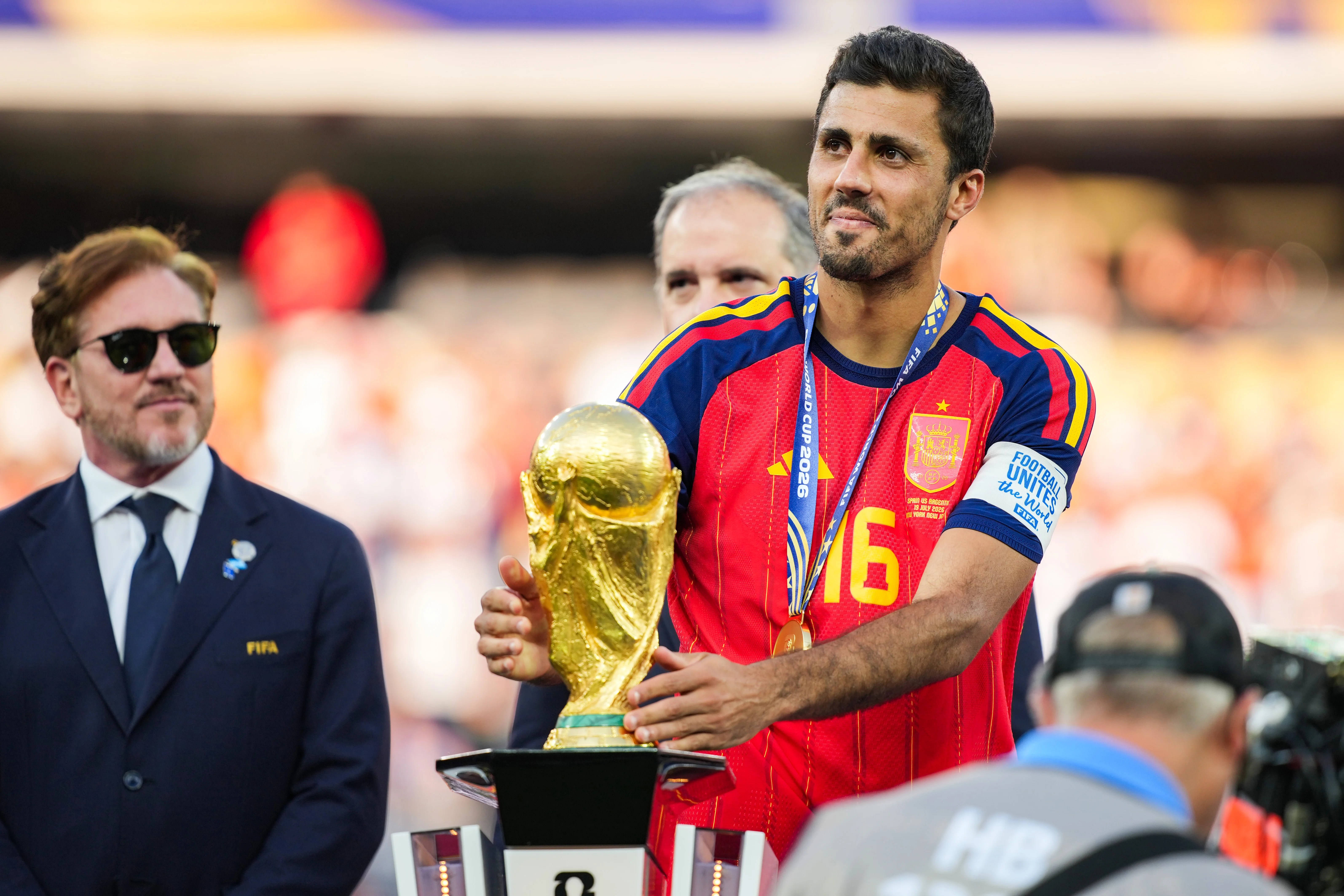 Man City's Midfield Makeover: Enzo Fernandez Transfer Rumors (2026)