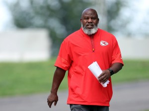 Chiefs coach Eric Bieniemy returns to practice for first time since his wife’s shooting
