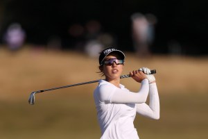 Noh takes charge of Women’s Open to remain on brink of first major win
