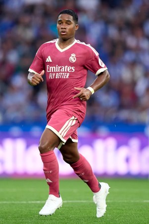 Transfer news LIVE: Liverpool make Real Madrid enquiry after Minteh bid rejected and Man Utd seal Baleba deal after Arsenal confirm Konsa
