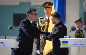 ‘Who started the fire?’ Burnham challenges Putin on first trip to Ukraine as UK-Russia tensions grow