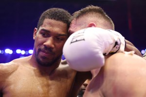 Matchroom chief pinpoints problem in Anthony Joshua vs Tyson Fury talks