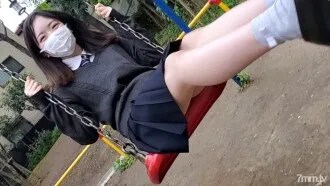 First shot! !! Limited number "Because I like it ♡" If you notice, that play is already an 18-year-old girl ◯ student! Fornication in sec...