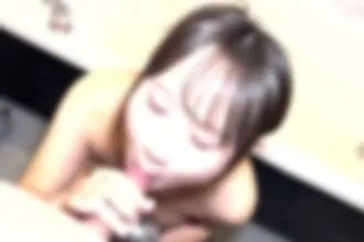 *60% OFF for first-time customers until the 21st* [8.5 months pregnant] The usual blowjob in the bathroom until she cums!