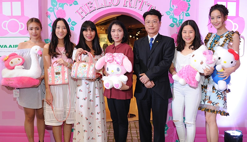 น่ารัก : รุ่งนิภา ศรีวิริยะเลิศกุล จัดงาน “Central/ZEN Sanrio Fair 2016” เปิดตัวมายเมโลดี้ เอ๊กซ์ คลอเส็ท คอลเลคชั่นใหม่พร้อมโปรโมชั่นสุดคุ้ม โดยมี มร.คล๊าก เย่ห์, มลลิกา เรืองกฤตยา, กิตติยา เลาหพงศ์ชนะ, อรฉัตร เลาหพล, นารดา อังคทะวานิช, อัษฎาพร สิริวัฒน์ธนกุล ร่วมงาน ณ ศูนย์การค้าเซ็นทรัลพลาซา ลาดพร้าว