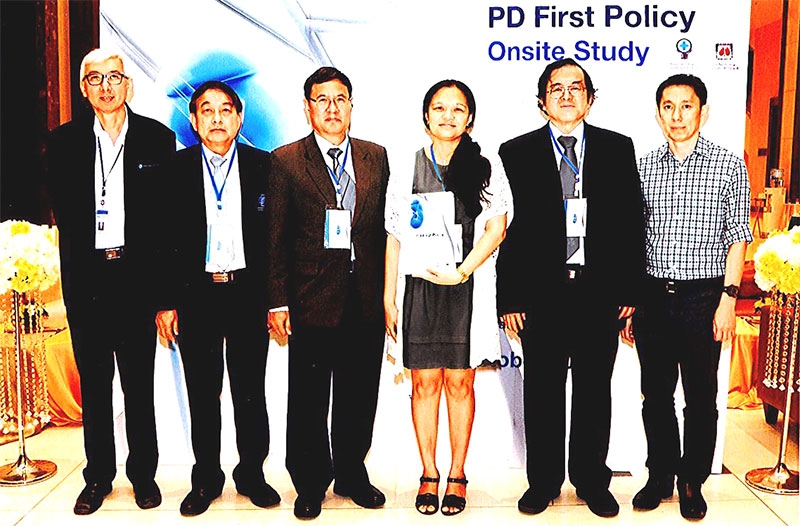 ล้างไตทางช่องท้อง : โรงพยาบาลบ้านแพ้ว (องค์การมหาชน) ร่วมกับ สมาคมโรคไตแห่งประเทศไทย เป็นเจ้าภาพจัดงานประชุมวิชาการนโยบายการล้างไตทางช่องท้อง “PD First Policy : Onsite Study” ในกลุ่มประเทศเอเชียตะวันออกเฉียงใต้ และเอเชียใต้ โดยมี พญ.ปิยะธิดา จึงสมาน เป็นประธานจัดงานประชุม ร่วมด้วยวิทยากรผู้ทรงคุณวุฒิ อาทิ ดร.นพ.ยศ ตีระวัฒนานนท์, รศ.นพ.ทวี ศิริวงศ์ และ พล.ท.นพ.ถนอม สุภาพร ณ โรงแรมเซ็นทรา ศูนย์ราชการ แจ้งวัฒนะ