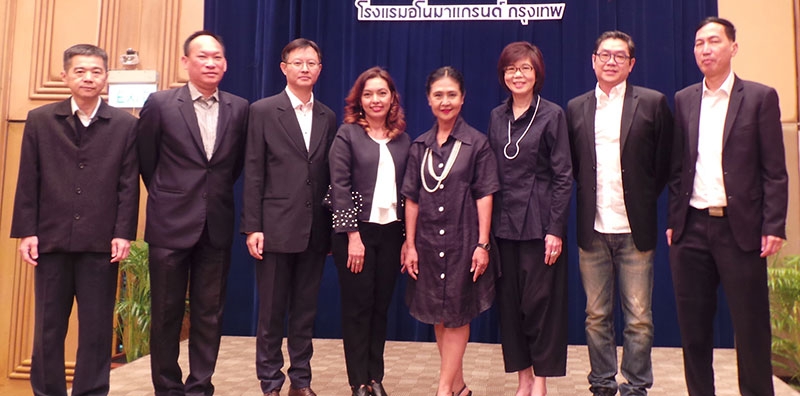 สมัยที่ 3 : สมาคมโฆษณาฯ ประชุมใหญ่สามัญประจำปี 2559 รายงานผลการดำเนินงาน
และเลือกตั้งคณะ กก.บริหารสมาคม ชุดใหม่ ปี 2559-2561 โดย อ่อนอุษา ลำเลียงพล ประธานกิตติมศักดิ์ กลุ่มเดอะลีโอเบอร์เนทท์ กรุ๊ป ประเทศไทย รับเลือกเป็นนายกสมาคมโฆษณาฯ ต่อเป็นสมัยที่ 3 พร้อมกรรมการ 7 คน โดยมีสมาชิกสมาคม และผู้คร่ำหวอดในวงการโฆษณา ร่วมเป็นสักขีพยาน ณ โรงแรมอโนมา