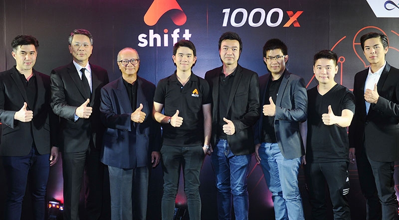 Startup พันล้าน : ดร.ก้องเกียรติ โอภาสวงการ ปธ.กก.บห.บริษัทหลักทรัพย์ เอเซีย พลัส กรุ๊ป 
โฮลดิ้งส์ และ ฤทธิ์ ธีระโกเมน ปธ.จนท.บห.บมจ.เอ็มเคเรสโตรองต์ กรุ๊ป ร่วมกับนักลงทุนไทยกว่า 30 คน ร่วมลงทุนในธุรกิจ Startup ของเมืองไทย พร้อมเปิดตัว บริษัทชิฟ เวนเจอร์ จำกัด โดยมี 
กวิณ โอภาสวงการ ผู้บริหารของบริษัท ต้อนรับ ที่ Glowfish Siam ดิจิตัลเกตเวย์