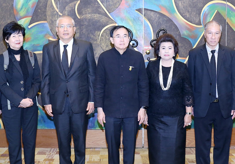 รักษ์ไทย : วีระ โรจน์พจนรัตน์ รมว.วัฒนธรรม เปิดการประชุม “พระราชบัญญัติ
ส่งเสริมและรักษามรดกภูมิปัญญาทางวัฒนธรรม” จัดโดย กรมส่งเสริมวัฒนธรรม 
โดยมี ดร.พงศ์ศักติฐ์ เสมสันต์, ฉวีรัตน์ เกษตรสุนทร และ กฤษศญพงษ์ ศิริ ปลัดกระทรวง ร่วมงาน ที่โรงแรมมิราเคิล แกรนด์ คอนเวนชั่น