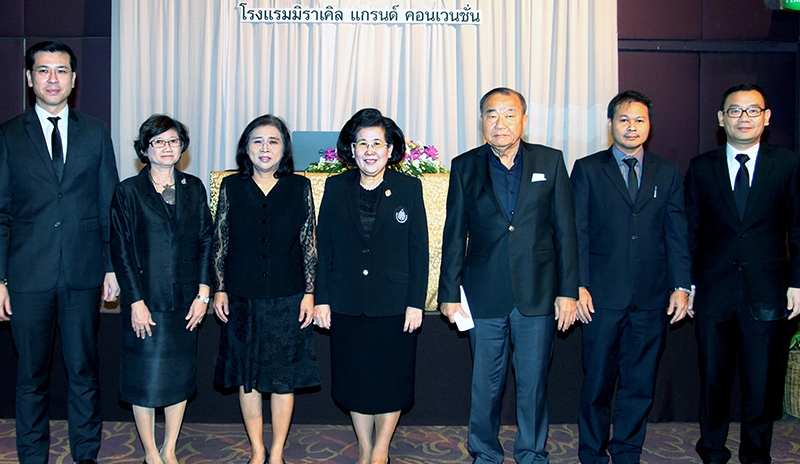 ธุรกิจกับสิทธิมนุษยชน     กรรณิการ์ แสงทอง รองปลัดกระทรวงยุติธรรม หัวหน้ากลุ่มภารกิจด้านการบริหารความยุติธรรม เปิดการประชุม “National Dialogue on Business and Human Rights” โดยมี จันทร์ชม จินตยานนท์ รองอธิบดีกรมคุ้มครองสิทธิและเสรีภาพ ต้อนรับ ที่ โรงแรมมิราเคิล แกรนด์ คอนเวนชั่น