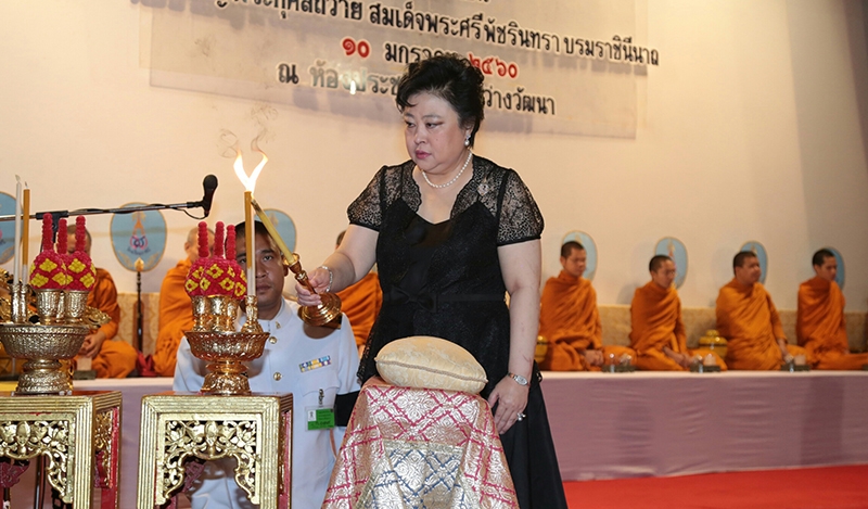 พระเจ้าวรวงศ์เธอ 
พระองค์เจ้าโสมสวลี 
พระวรราชาทินัดดามาตุ
เสด็จทรงบำเพ็ญ
พระกุศลอุทิศถวาย
สมเด็จพระศรีพัชรินทรา 
บรมราชินีนาถ ในรัชกาลที่ 5 ณ 
หอประชุมอาคาร
สว่างวัฒนา โรงเรียน
ราชินี ถนนมหาราช 
เขตพระนคร กรุงเทพมหานคร เมื่อวันที่ 10 มกราคม 
2560 เวลา 10.00 น.