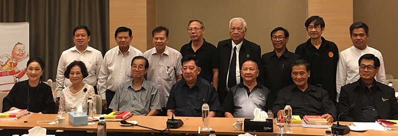 “ยอดยิ่งโสภณ ยอดฅนธรรมศาสตร์” : ร.ต.ต.เกรียงศักดิ์ โลหะชาละ ประธานสภา 
กทม. อดีตนายกสมาคมธรรมศาสตร์ในพระบรมราชูปถัมภ์ เป็นประธานจัดงานฉลองอายุครบ 7 รอบ 84 ปี ให้แก่ ยอดยิ่ง โสภณ ศิษย์เก่าคณะพาณิชยศาสตร์
และการบัญชี มธ. ผู้สละแรงกายแรงใจ รวมทั้งสละเวลา และกำลังทรัพย์ ทำงานเพื่อชาวธรรมศาสตร์ตั้งแต่จบการศึกษาจนกระทั่งถึงปัจจุบัน ในวันพฤหัสบดีที่ 26 มกราคม 2560 ที่ สมาคมธรรมศาสตร์ฯ ซอยงามดูพลี โดยมี มนูญ พุฒทอง, 
สันติภาพ เตชะวณิช, ชัยศักดิ์ อังค์สุวรรณ, พรนริศ ชวนไชยสิทธิ์, ประวัติ จันทร์เรือง, ชัยวัฒน์ พสกภักดี และ ผาณิต พูนศิริวงศ์ ร่วมงาน