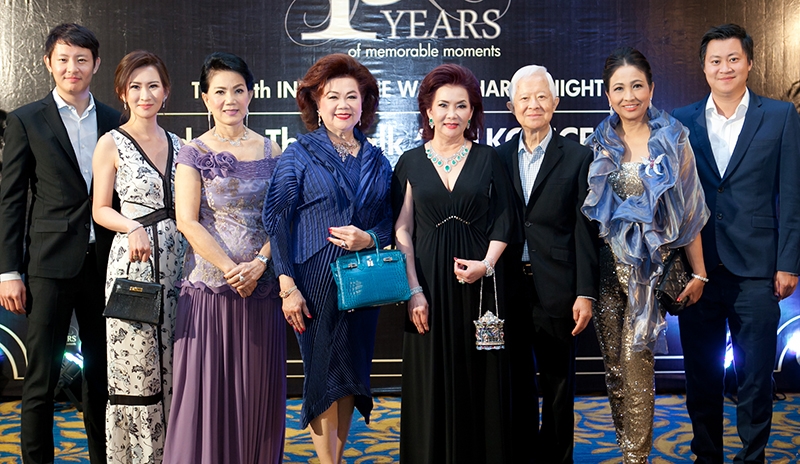 ดินเนอร์การกุศล : ขันทอง อุดมมหันติสุข ประธานกองทุนอินเด็กซ์เพื่อช่วยเหลือสังคม บจก.อินเด็กซ์ ลิฟวิ่งมอลล์ จัดงาน “Index-The Walk Talkconcert” นำรายได้หลังหักค่าใช้จ่ายมอบให้ มูลนิธิโรงพยาบาลเด็ก สถาบันสุขภาพเด็กแห่งชาติมหาราชินี เพื่อจัดซื้อเครื่องมืออุปกรณ์ทางการแพทย์ ที่โรงแรมเดอะเบอร์เคลีย์