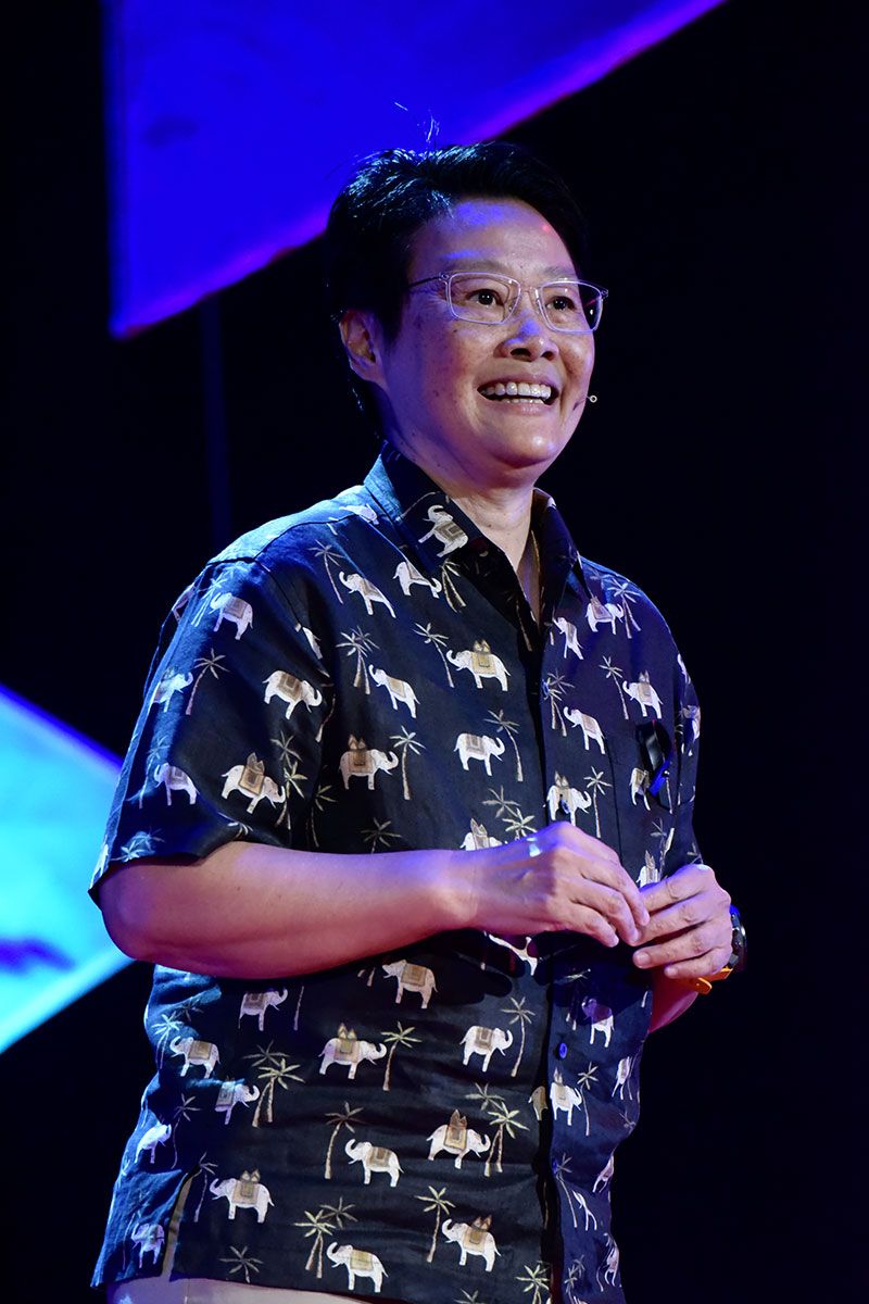 พญ.นาฏ ฟองสมุทร