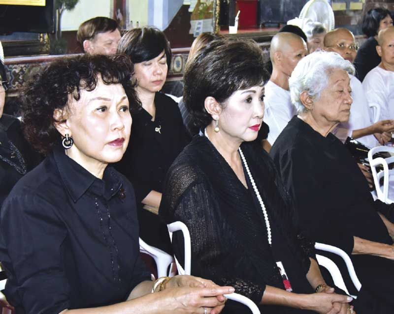 ดวงขวัญ จารุดุล, นันทัชพร ศรีจาด และแขกผู้มีเกียรติ