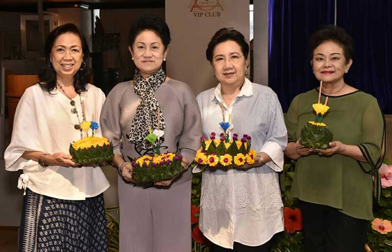 ดร.อรนุช แสงสุริยจันทร์, ตวงรัตน์ ศิริยงค์, รัตโนวรรณ ประเสริฐอัมพร, พนิดา ดวงจินดา


