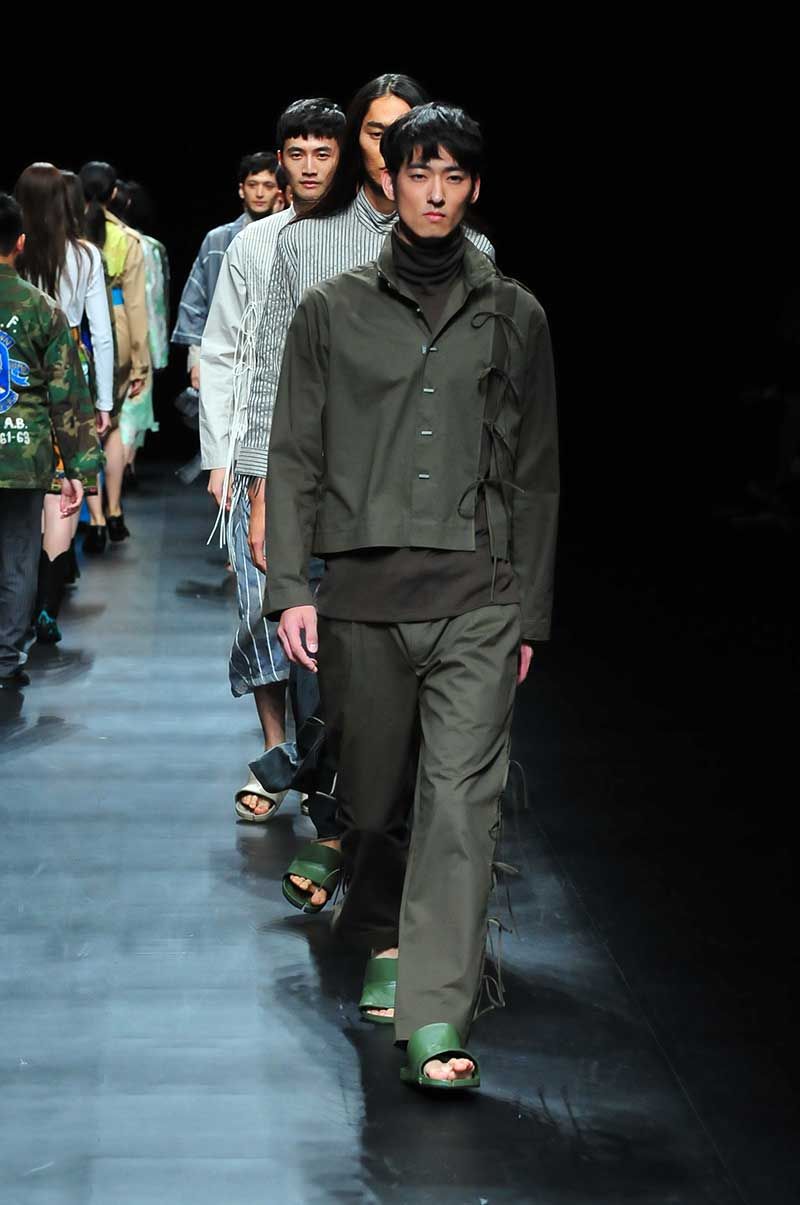 ผลงานของธีธัช ควรตระกูล 