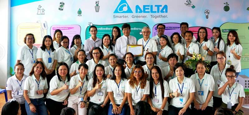 ทีมอาสาสมัครเดลต้ามาให้ความรู้และเกมสนุกแก่เยาวชน