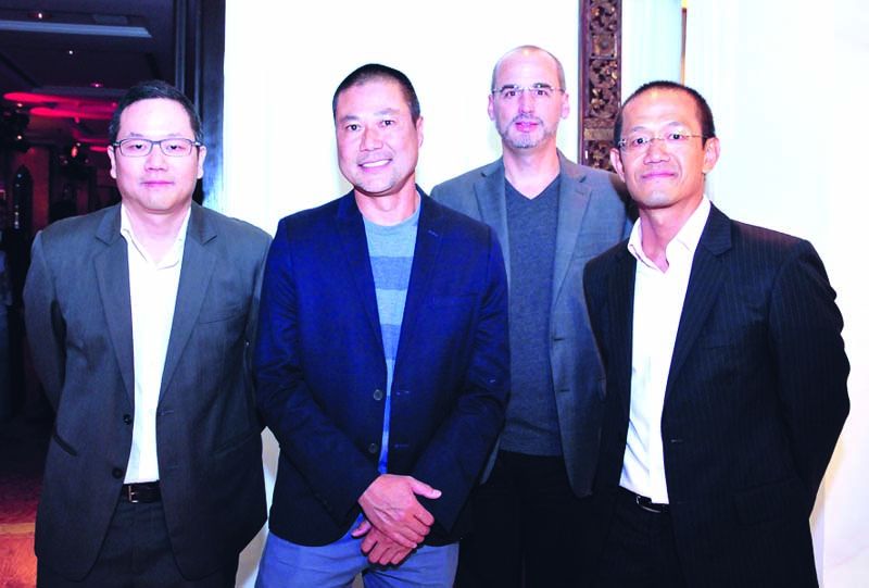 พี่ชายเจ้าสาว รัชต-พีชวัชร พีชวณิชย์ กับเพื่อน Jimmy Ng และ Prof.Dr.Markus Müschen