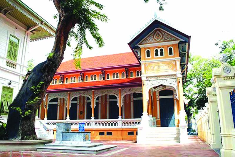 ตำหนักเพชร