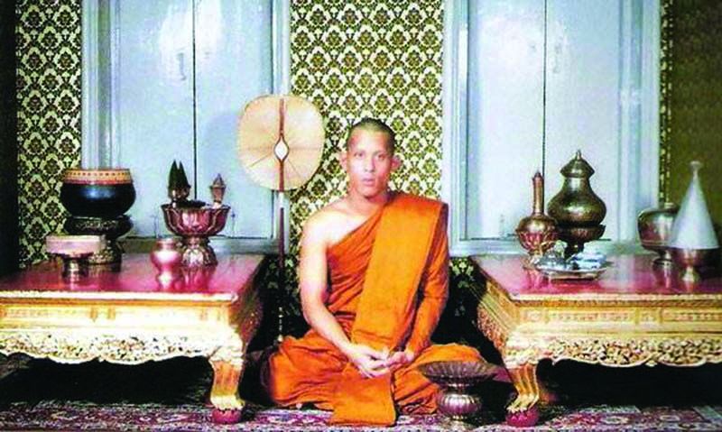 พระภิกษุเจ้าฟ้าวชิราลงกรณฯ