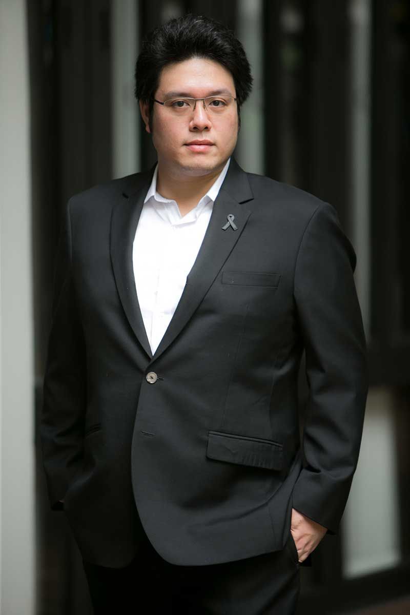 เอกภพ เดชเกรียงไกรสร รองประธานมูลนิธิ ณภาฯ