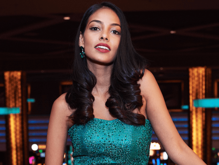 6.คริสตินา ไพรีส มิสศรีลังกา 