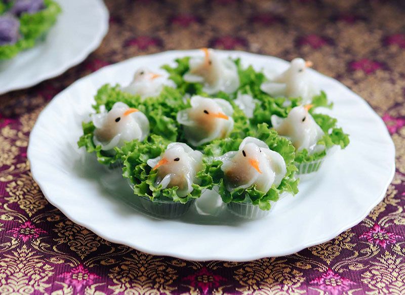 จีบนกไทย หนึ่งในอาหารโบราณตำรับโปรตุเกสอันเลื่องชื่อที่หาทานได้ยาก จากร้านบ้านสกุลทอง