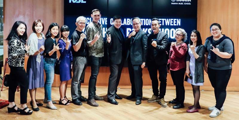 ครูสอนดนตรีที่พร้อมกับ YAMAHA ROCK SCHOOL