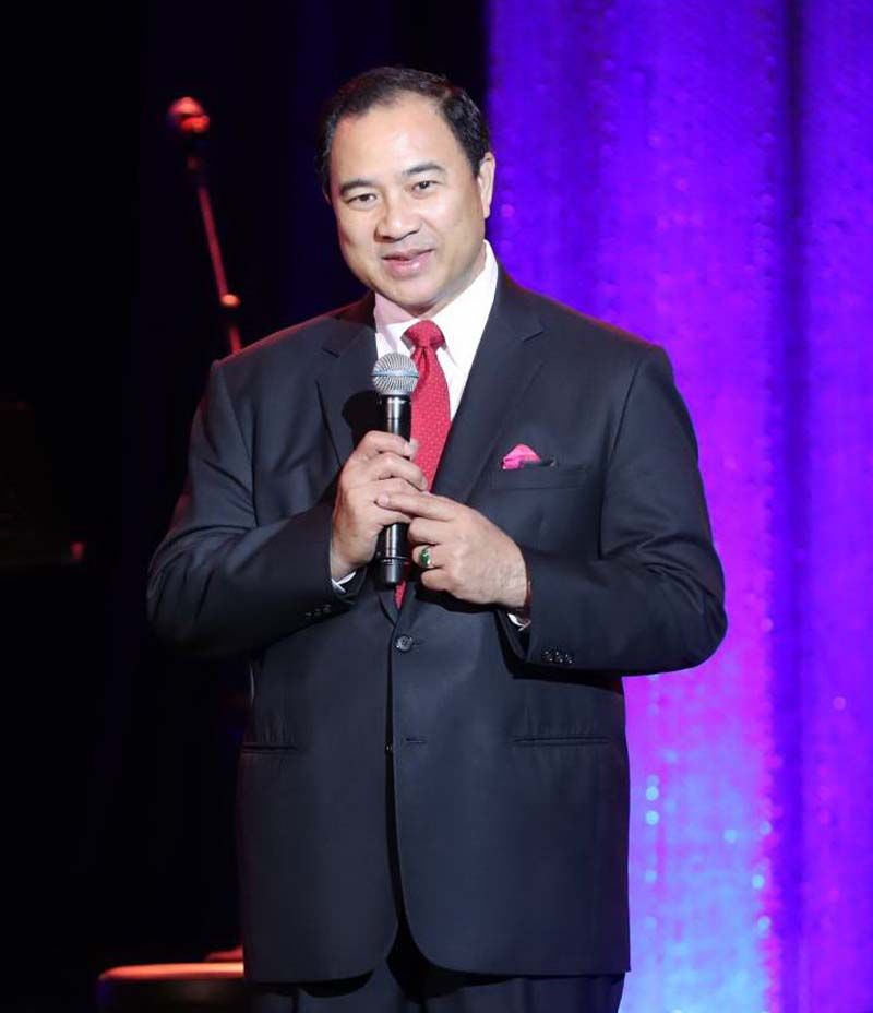 กลินท์  สารสิน ประธาน กก.มูลนิธิ พล.ต.อ.เภา สารสิน  กล่าวเปิดงาน