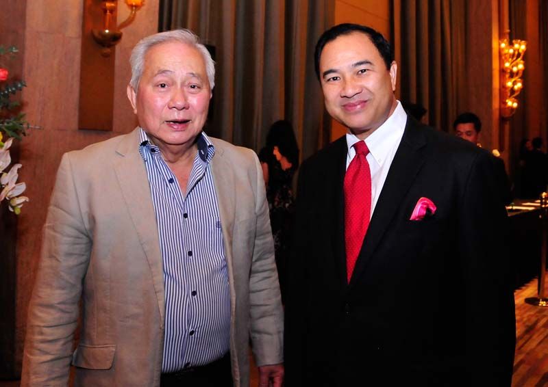 ดร.ชิงชัย หาญเจนลักษณ์ กับ กลินท์ สารสิน