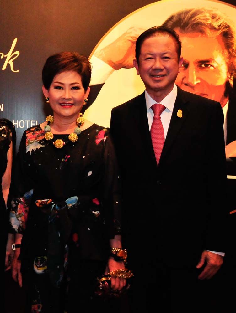 คุณหญิงณัฐิกา- สนั่น อังอุบลกุล