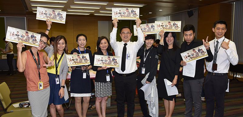 เพื่อนพนักงาน และนักวิชาการสถาบันดนตรียามาฮ่า