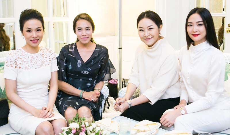 เมลนีย์ ศิรจินดาภิรมย์, พิมพ์ปรีชา ดีสวัสดิ์, ณชาจึงกานต์กุล และ กุสลิน ลัญจกรกุล