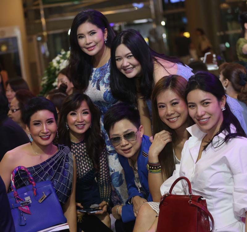 ดร.อารียา อัศวานันท์, เบญจวรรณ ไทรงาม, นุชนาถ ระวีแสงสูรย์, ชัญญ ธนเพ็ญชาติ, ฐานุตรา ตันอาวัชนการ,นรรจาพร จงควินิต, รัชชต เศรษฐ์วรเดช