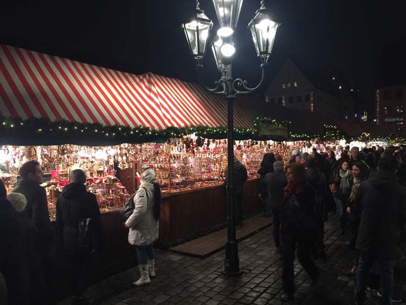 ตลาดคริสต์มาส ที่นูเรมเบิร์ก เยอรมนี