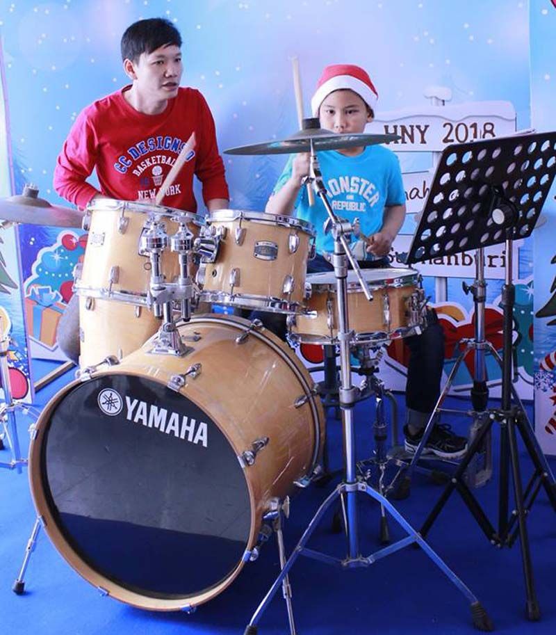 ลีลาทักษะการตีกลอง