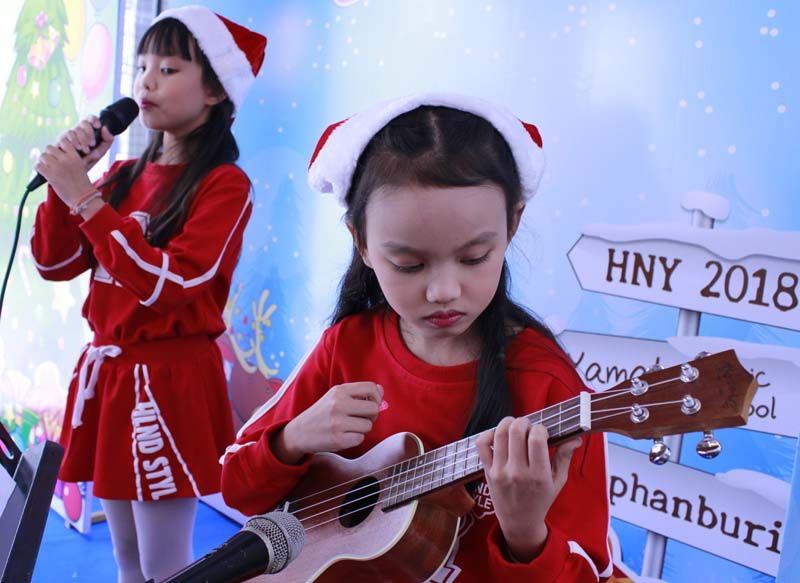 สาวน้อยนักไวโอลินตัวน้อย