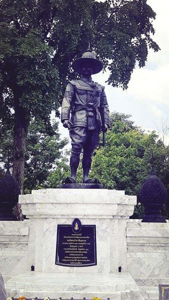 พระบรมราชานุสาวรีย์พระเจ้ากรุงธนบุรี (ตากสิน)

